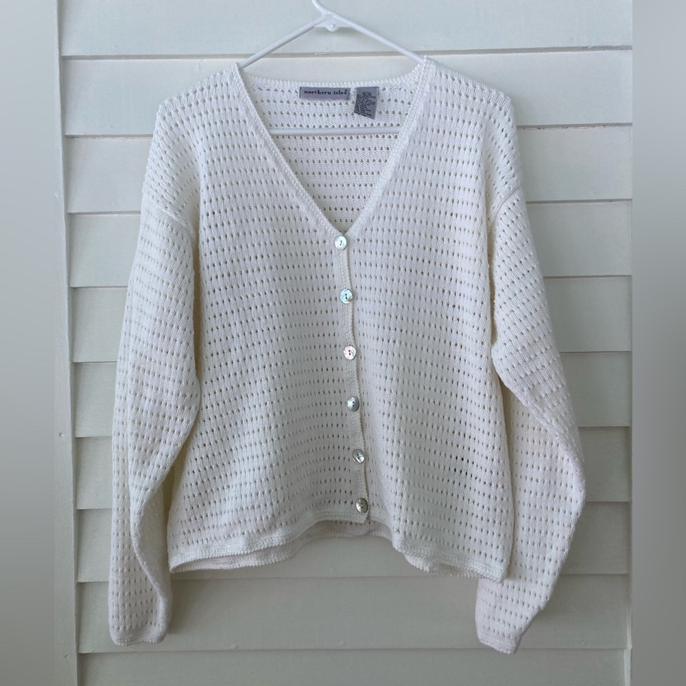Northern Isles | White Open Knit Crochet Cardigan Shell Buttons XL